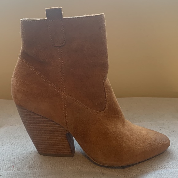 Pelle Moda Women's Brown Suede Side Zip Booties with Chunky Heel Size 9 - Picture 8 of 16